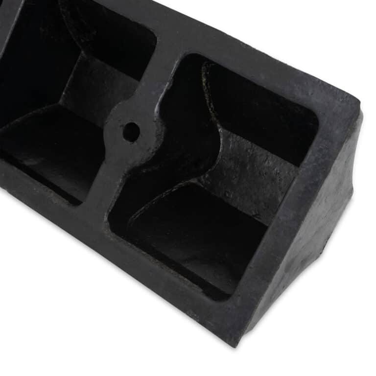 ยางกั้นล้อรถ 48x14x10 Cm.