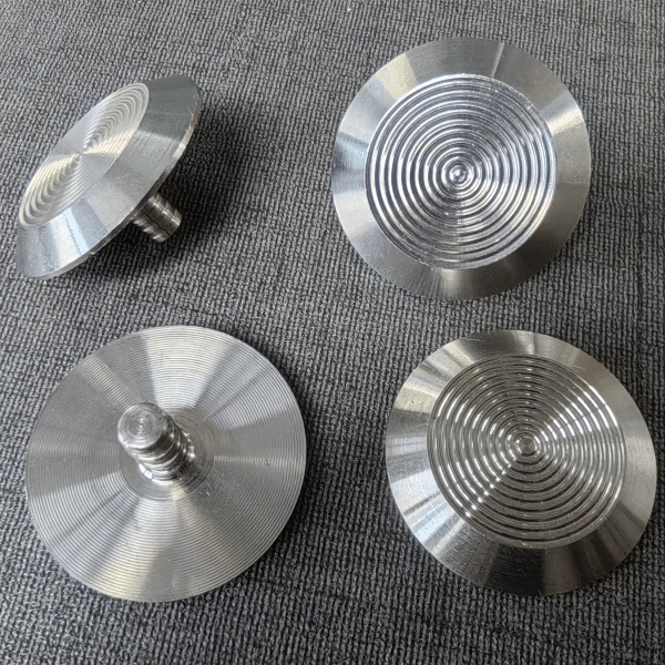 ปุ่มทางเดินคนพิการแนวจุดลายวงกลม