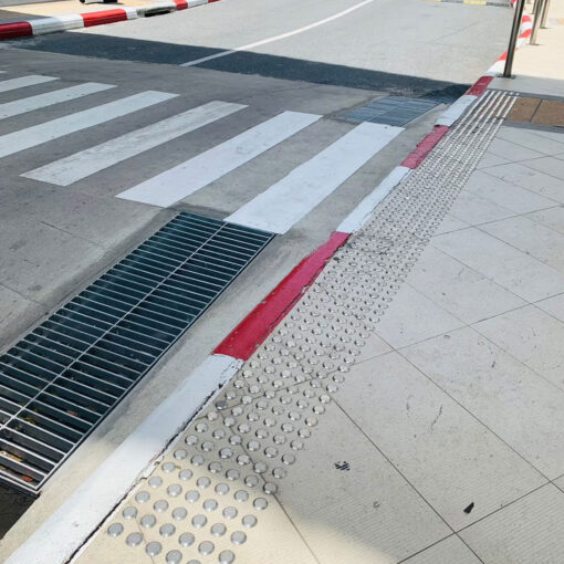 ทางเดินคนพิการ