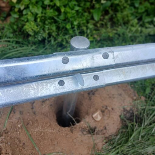 แผ่นการ์ดเรล