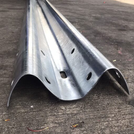 แผ่นการ์ดเรล