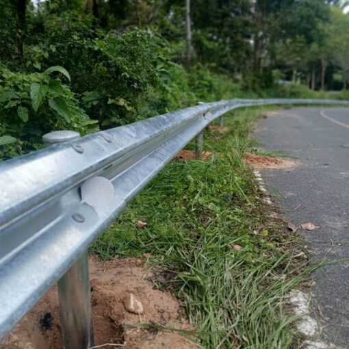 แผ่นการ์ดเรล