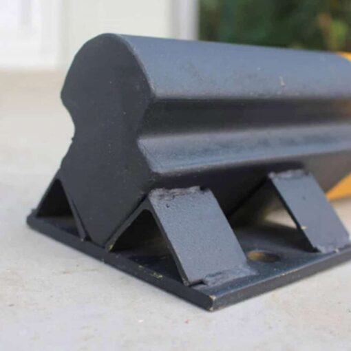 เหล็กกั้นล้อ ขนาด 55x13x10 Cm.