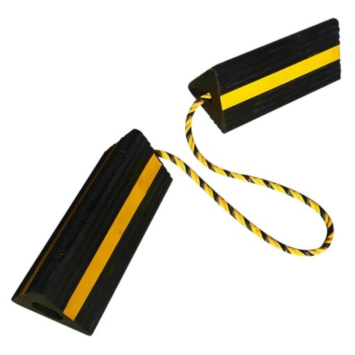 ยางกั้นล้อสามเหลี่ยม