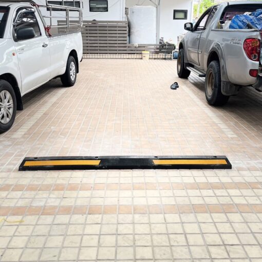 ยางกั้นล้อชนิดยาว