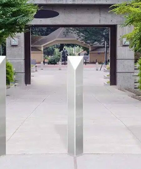 เสาสแตนเลสชนิดหัวตัดเหลี่ยม