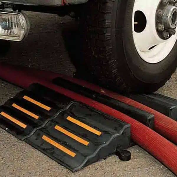 ยางชะลอความเร็วป้องกันสายเคเบิ้ล