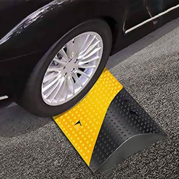 ยางชะลอความเร็ว