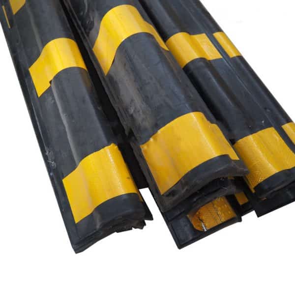 ยางกันชนขอบเสาคาดแถบสะท้อนแสงสีเหลือง 800x120x23 mm