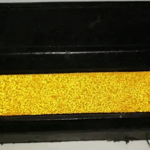 ยางกั้นล้อ ขนาด 165x15x10 Cm.