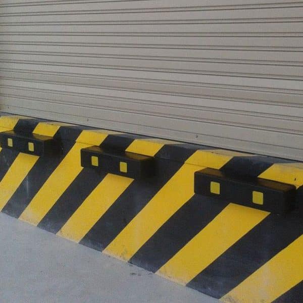 ยางกันชนขอบเสา