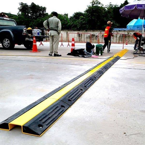 ยางชะลอความเร็ว