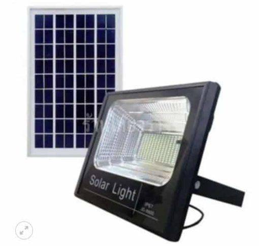 โคมไฟส่องสว่าง แบบสปอร์ตไลท์ โซล่าเซลล์