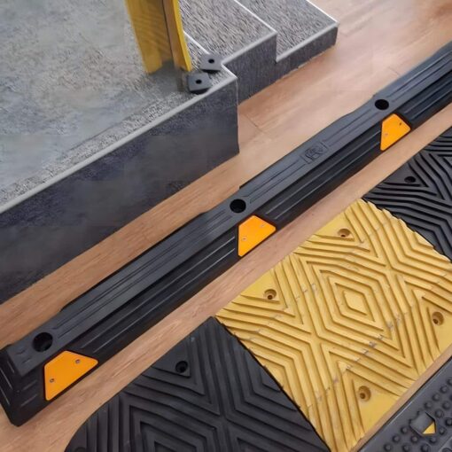 ยางกั้นล้อ ขนาด 15.5x182x10 Cm.