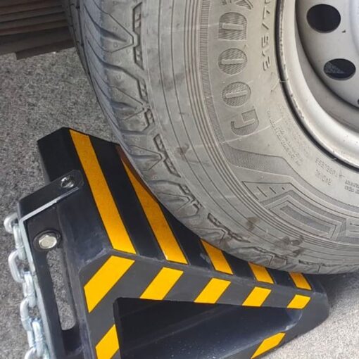 ยางหนุนล้อ (ใหญ่) ขนาด 18x22x25 Cm.