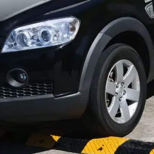 พลาสติกชะลอความเร็ว