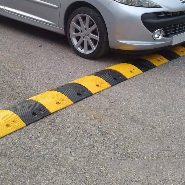 ยางชะลอความเร็ว