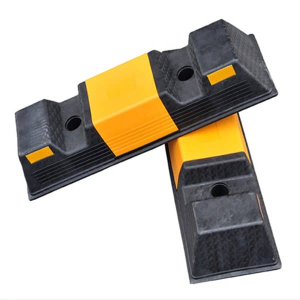 พลาสติกกั้นล้อ