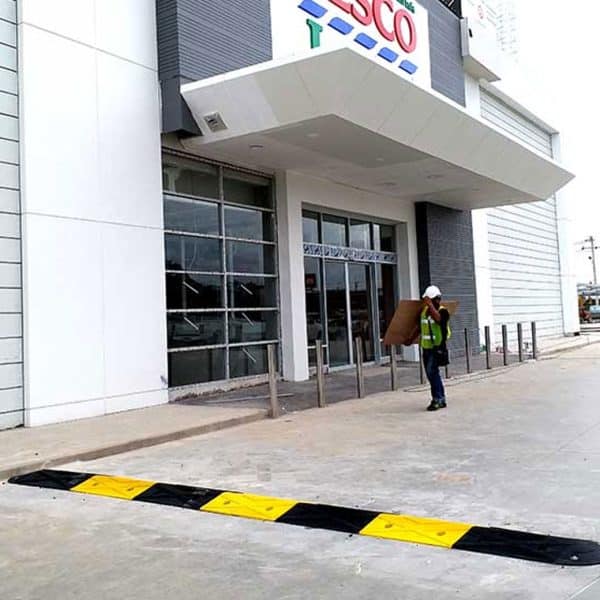 ยางชะลอความเร็ว