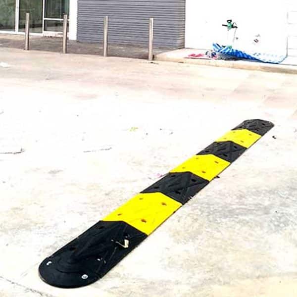 ยางชะลอความเร็ว