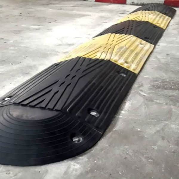 ยางชะลอความเร็ว