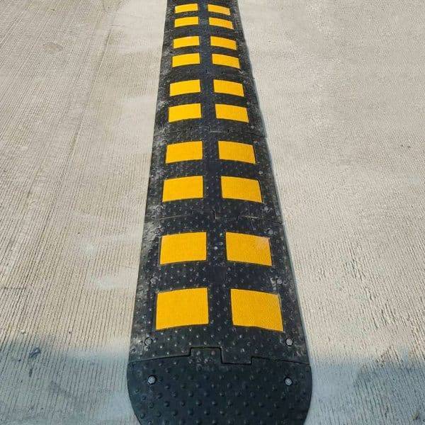 ยางชะลอความเร็ว