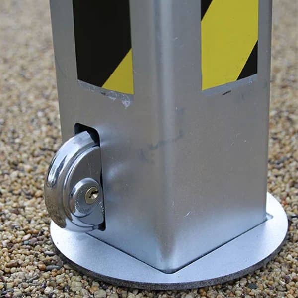 เสากั้นรถชนิดเก็บลงดินได้