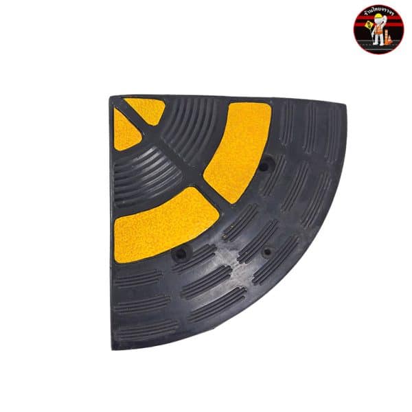 หัวปิดยางปีนฟุตบาท 30 x 30 x 10 Cm. สีดำ พร้อมสติ๊กเกอร์สะท้อนแสงสีเหลือง - Image 4