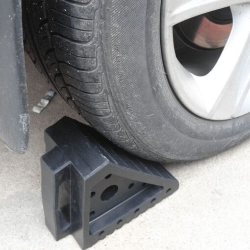 ยางกั้นล้อรถ ขนาด 10x20x15 Cm.