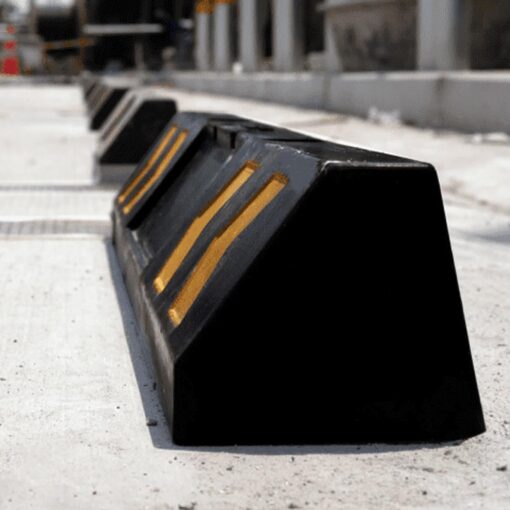 ยางกั้นล้อ ขนาด 10 x 60 x 12 Cm.