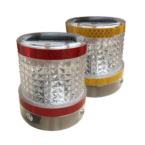 ไฟกระพริบโซล่าเซลล์สำหรับเสาล้มลุก ขนาดเส้นผ่านศูนย์กลาง 9 Cm. สูง 10 Cm.