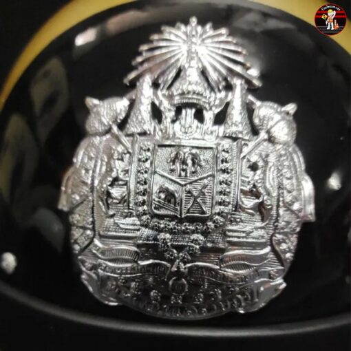 หมวกกันน็อคตำรวจสายตรวจ