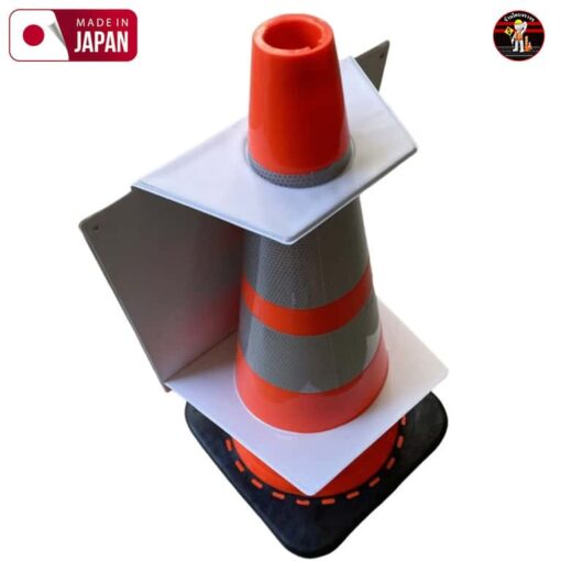 ป้ายติดตั้งบนกรวยจราจร