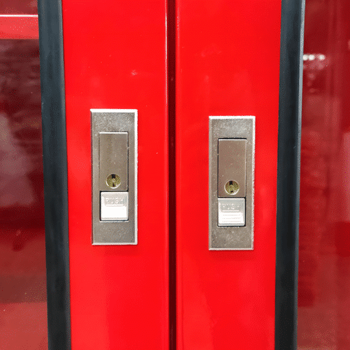 ตู้เก็บชุดดับเพลิงและอุปกรณ์